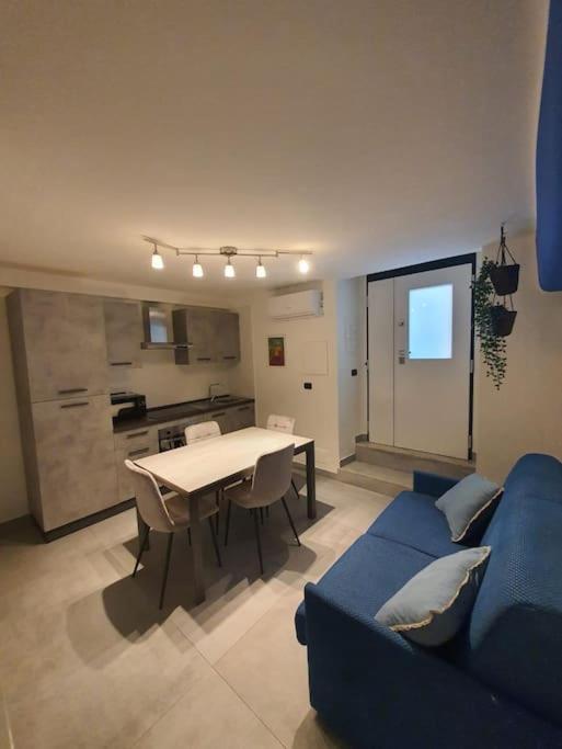 Casa Vacanze Frontemare Salerno Exterior foto